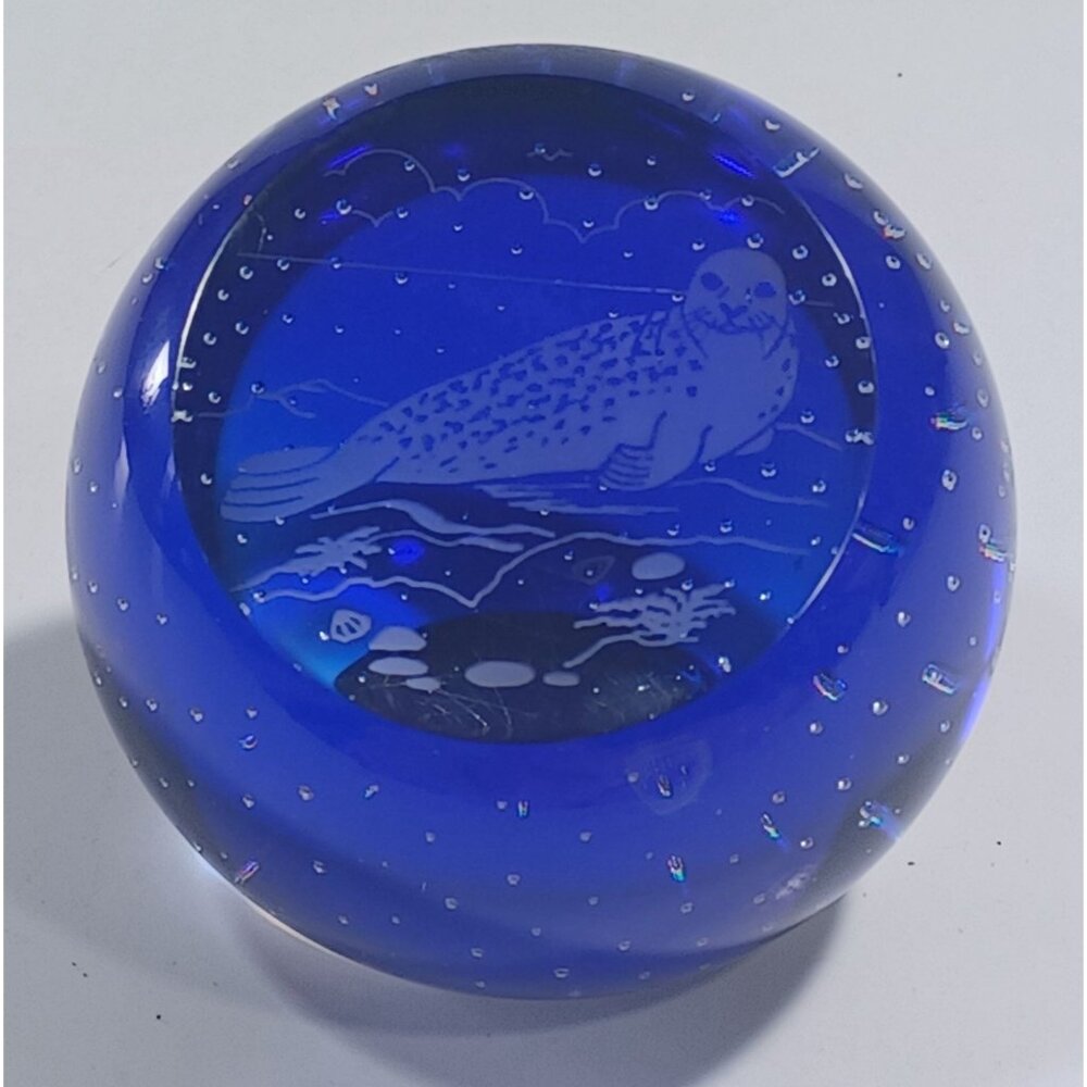 Vintage Caithness Seal Cobalt Blue Clear Controlled Bubble Art Glass Paperweight - Picture 12 of 14